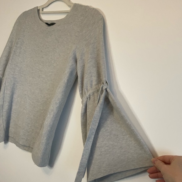 Banana Republic Merino Petite XS Fluted Tie Sleeve Pullover in Heather Gray - Picture 1 of 5